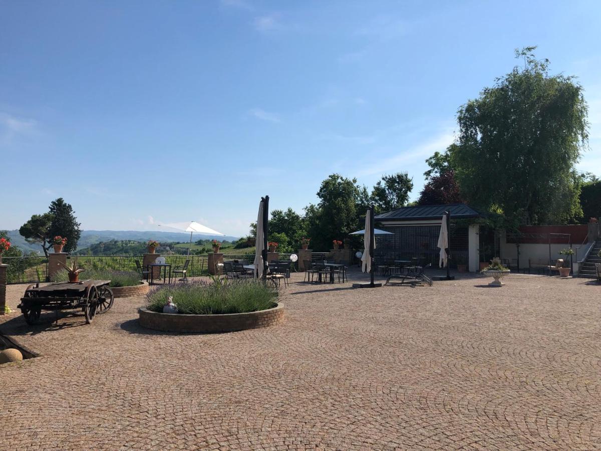 コスティリオーレ・ダスティ Cascina San Michele Bed & Breakfast エクステリア 写真