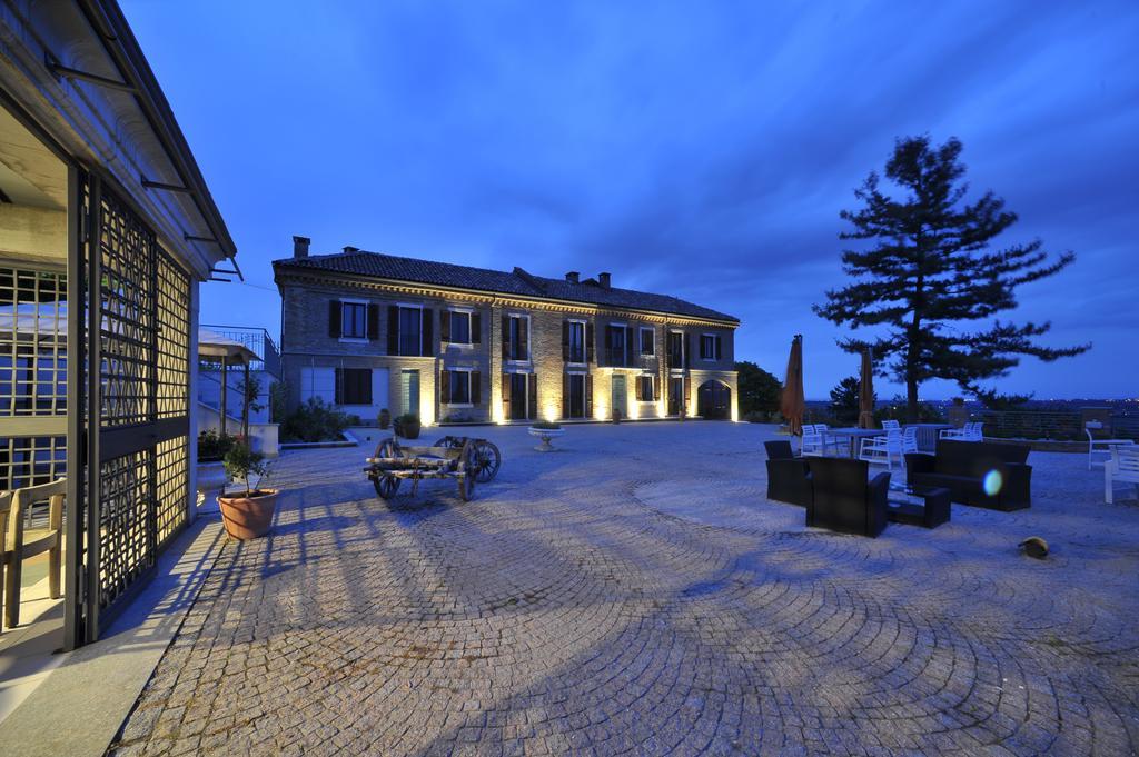 コスティリオーレ・ダスティ Cascina San Michele Bed & Breakfast エクステリア 写真