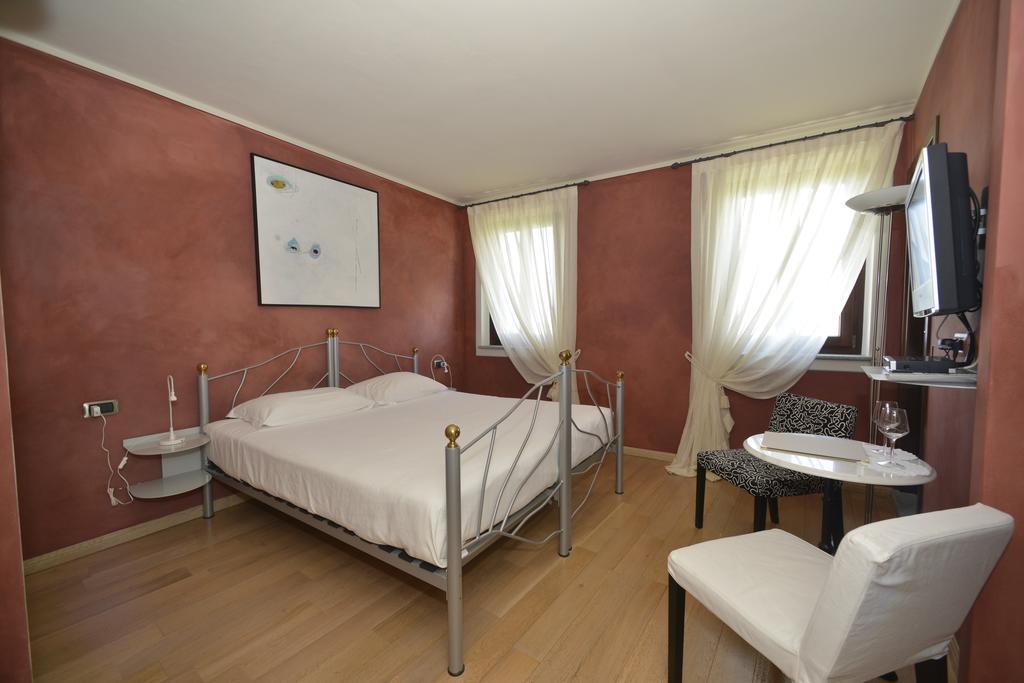 コスティリオーレ・ダスティ Cascina San Michele Bed & Breakfast 部屋 写真