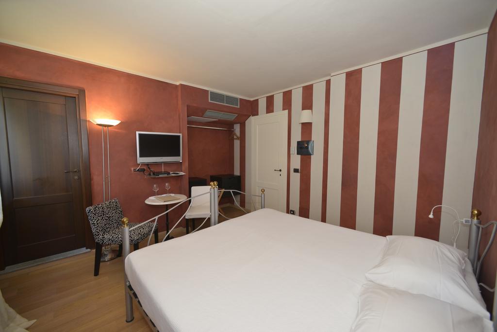 コスティリオーレ・ダスティ Cascina San Michele Bed & Breakfast 部屋 写真