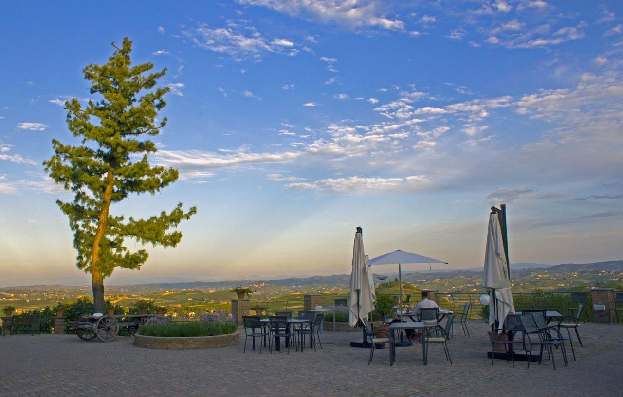 コスティリオーレ・ダスティ Cascina San Michele Bed & Breakfast エクステリア 写真